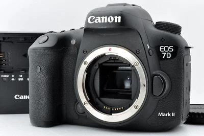 [Near MINT sc:22672 (11%)] Canon EOS 7D Mark II 20.2MP DSLR from Japan #1977 - Image 1 of 4