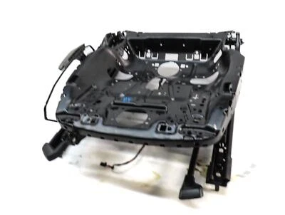 AUDI A3 2015-2019 (8V) PASAJERO DELANTERO DERECHO INFERIOR AJUSTE MANUAL ASIENTO PISTA Foto 1 de 4