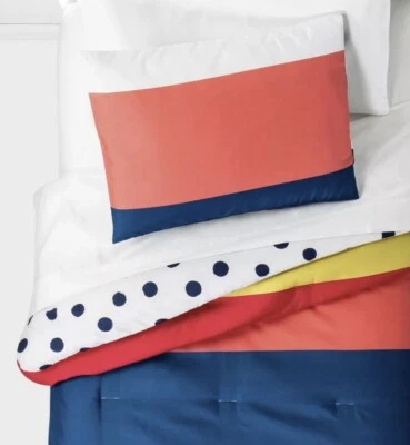 ***NUEVO***Edredón reversible multi rayas para niños pequeños - Pillowfort™ Foto 1 de 4