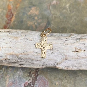 14KT Yellow Gold Tiny Baby Sized Floral Texture Design Cross Pendant w/ Bail NEW - Picture 1 of 8