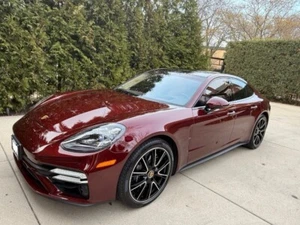 2021 Porsche Panamera TURBO S - Picture 1 of 34