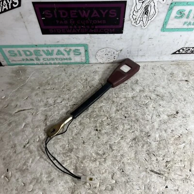 Receptáculo cinturón seguridad delantero izquierdo Mazda RX7 81-85 FB borgoña hebilla conductor Foto 1 de 4