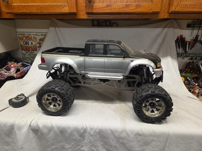 Camión de radiocontrol Hpi Savage Xxl Nitro aleación Lunsford muy modificado ENORME NUEVO Foto 1 de 4