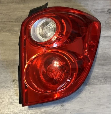 Оригинальный задний фонарь Chevrolet Equinox Passenger Rt 2010-2013-2015 годов выпуска с лампочками и ремнем безопасности - Изображение 1 из 3