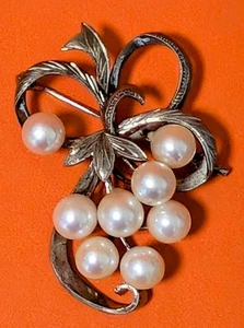 Vintage Japanese Akoya Pearl Sterling Silver Broach (8) Pearls - Picture 1 of 10