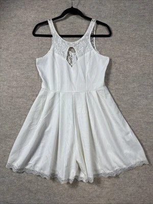 全白连身裤蕾丝夏季连身裤 S 码 — 第 1/4 张图片