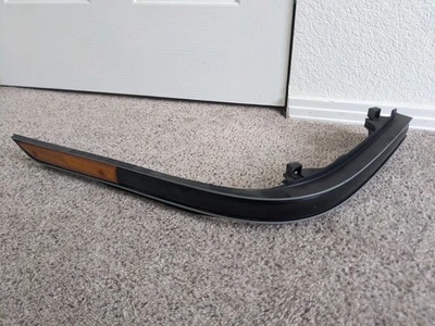 AE92 1989 Toyota Corolla SR5 USDM moldura de esquina delantera con reflector (lado derecho) Foto 1 de 4