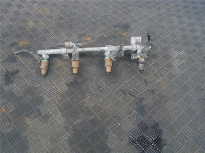 TRILHO DE COMBUSTÍVEL COM INJETORES SERVE 1988 Volvo 760  - Imagem 1 de 4