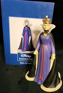 Evil Queen Disney Showcase "Black As Night" Snow White Precious Moments  - Picture 1 of 5