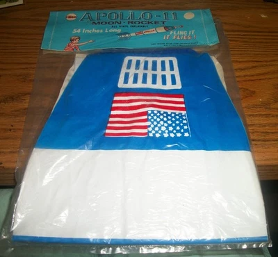 Cohete inflable Mego Apollo 11 54 pulgadas SIN USAR en paquete raro aterrizaje lunar Foto 1 de 3