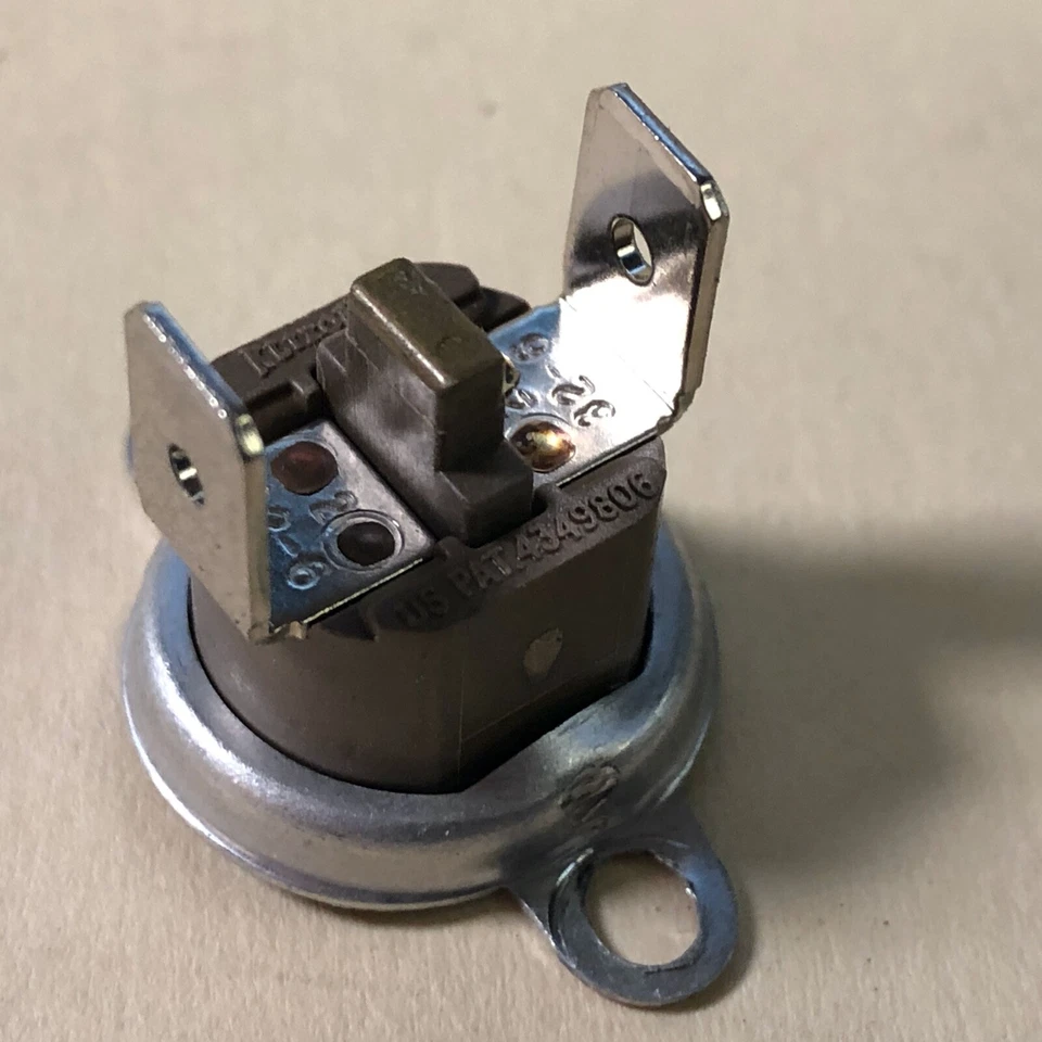 Interruptor de límite auxiliar, 370 ° F, restablecimiento manual, se adapta a la marca York 025-27747-018 bronceado Foto 1 de 1