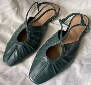 ANTHROPOLOGIE, Women's EUR 39, U.S. 8, Green Leather Slip On Flats, Strappy, EUC - Picture 1 of 12