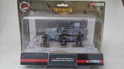  SD KFZ 7/1 Anti- Aircraft Gun and 3 German Infantry figures 1:50, CORGI - Image 1 of 4