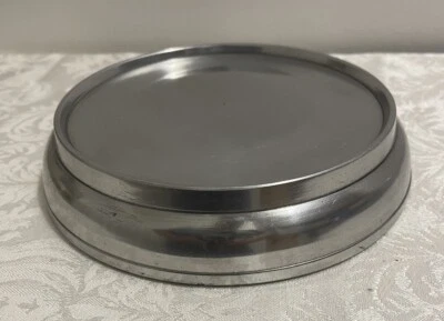 "Soporte de vela de pilar de metal de aluminio de 8"" para vela de hasta 6-1/4"" de ancho". Usado en excelente estado Foto 1 de 4