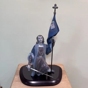 Lladro The New World Figurine 1486 with Sword Flag Stand Read Description - Picture 1 of 24
