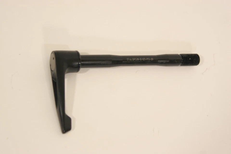 Formula 100 x 12mm Thru-Axle Skewer 123 x 12 mm TA123 - Image 1 of 1