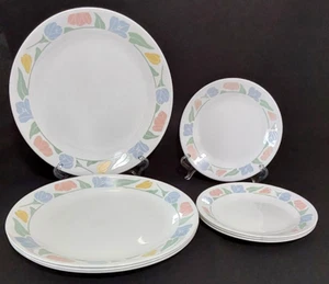 8 x Corelle by Corning FRIENDSHIP FLORAL 4 X DINNER 4 X SIDE Plates - Picture 1 of 4