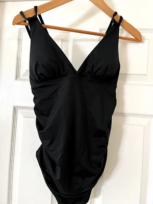 Traje de baño Gap para mujer negro de pierna alta de una pieza acolchado cuello en V correas ajustables  Foto 1 de 4