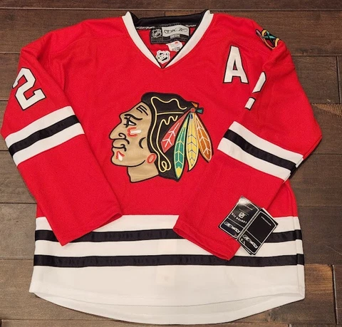 Reebok Center Ice Chicago Blackhawks Duncan Keith #2 Stitched Jersey NWT Size 48 Cover