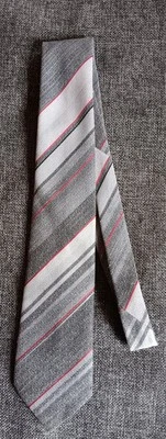 Галстук 70-х 80-х 90-х годов Y2K мужской эксклюзивный серый красный полоски 3 шириной 57 длиной - Изображение 1 из 4