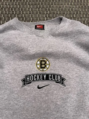 Vintage Nike Boston Bruins Rare Center Swoosh Official Staff Team Hockey Large - Image 1 of 4