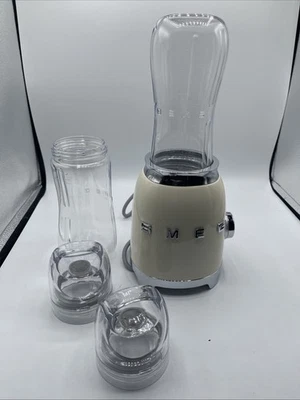 SMEG PBF01CREU Mini-Standmixer Creme Standmixer Unvollständig - Bild 1 von 4