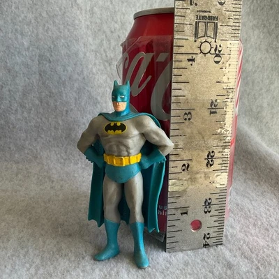 灰色和蓝色蝙蝠侠套装 DC 漫画 3.5 英寸活动人偶 VNTG 玩具 — 第 1/4 张图片