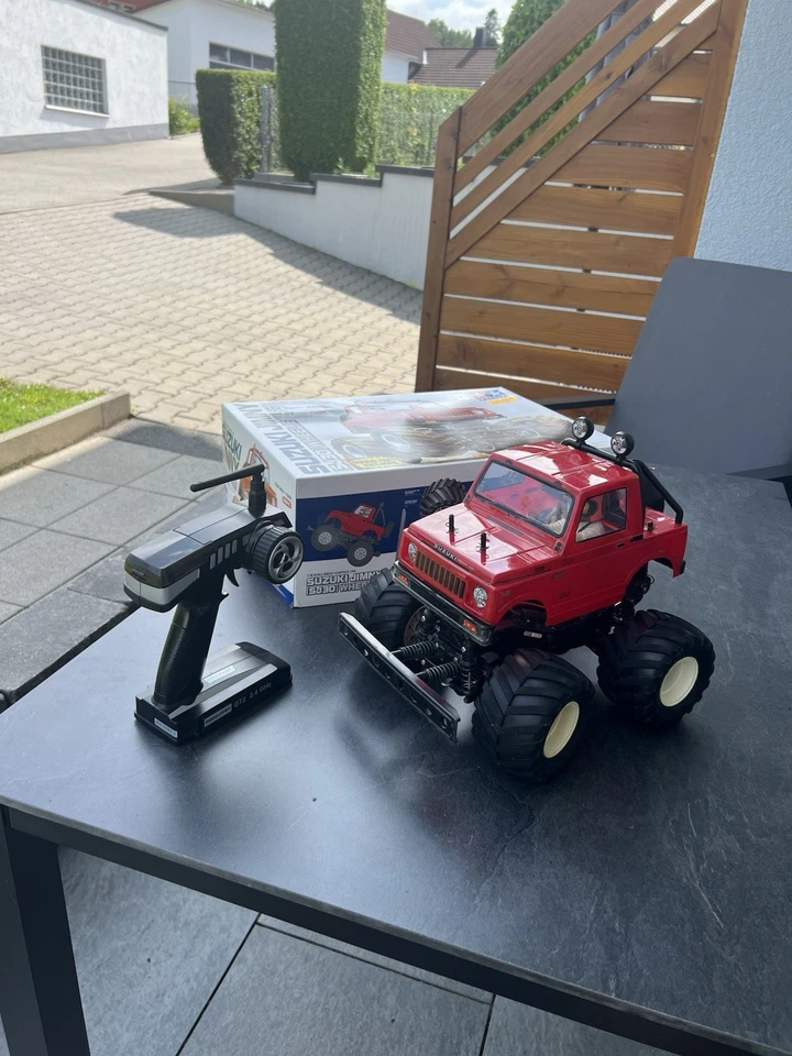 Suzuki Jimny SJ30 Wheelie TAMIYA - Bild 1 von 4