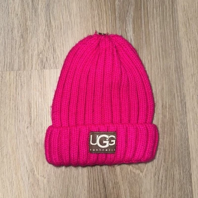 Gorro tejido UGG rosa - talla única Foto 1 de 3