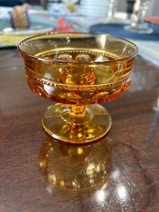 Vintage Indiana Glas Bernstein Königskrone Daumenabdruck Kegel Kerzenhalter - Bild 1 von 5