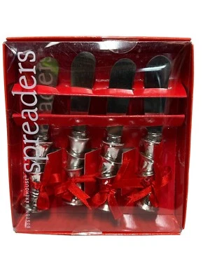 Juego de 4 esparcidores navideños Boston Warehouse Silver Bells Foto 1 de 4