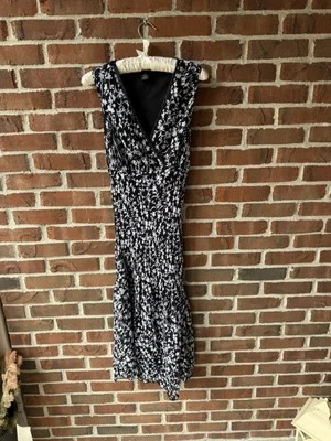 Vestido blanco y negro acanalado cuello en V talla 8-10 mujer’s Style & Co Foto 1 de 4