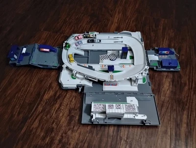 1999 Micro Machines Dupont #24 Jeff Gordon Semi Rig Track w/9 Cars Vintage - Image 1 of 4