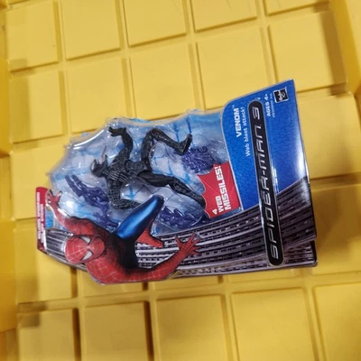 Boneco de ação Spider-Man 3 Venom Web Blast Attack C61 - Imagem 1 de 2