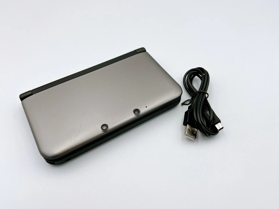 Nintendo 3DS  3DS LL XL Console Various Colors Japan Tested Working [Fast] - Image 1 of 1