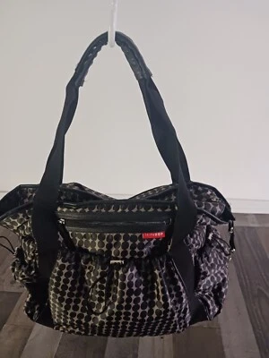 Skip Hop Forma Diaper Bag carrying bag Polka Dot black ⚫️ Gray  - Image 1 of 4