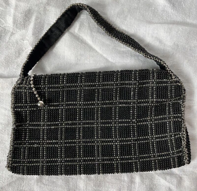 Bolsa antiga vintage com micro contas prata e preta - Excelente estado tcheca - Imagem 1 de 4