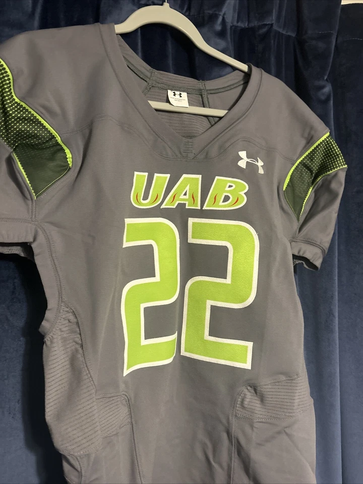 Camiseta alternativa emitida por el equipo de los Birmingham Blazers de la Universidad de Alabama talla grande. Foto 1 de 4