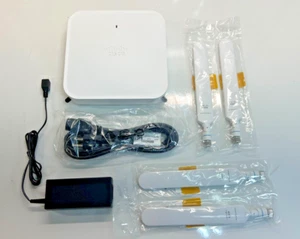 Cisco Catalyst Cellular Gateway Router CG418-E LTE Advanced Pro Dual SIM WWAN - Picture 1 of 13