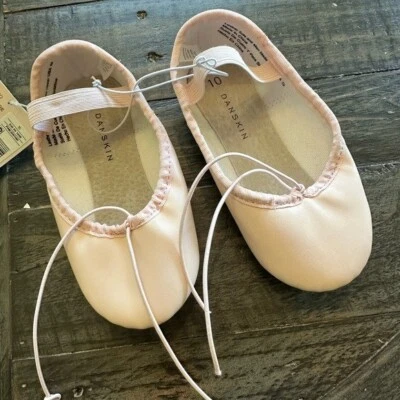 Danskin Girls ballet shoes size 10 - Image 1 of 3