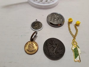 SAINT CHRISTOPHER MEDAILLEN Magnet Auto Anhänger Vintage gebraucht 4 Stück - Bild 1 von 6
