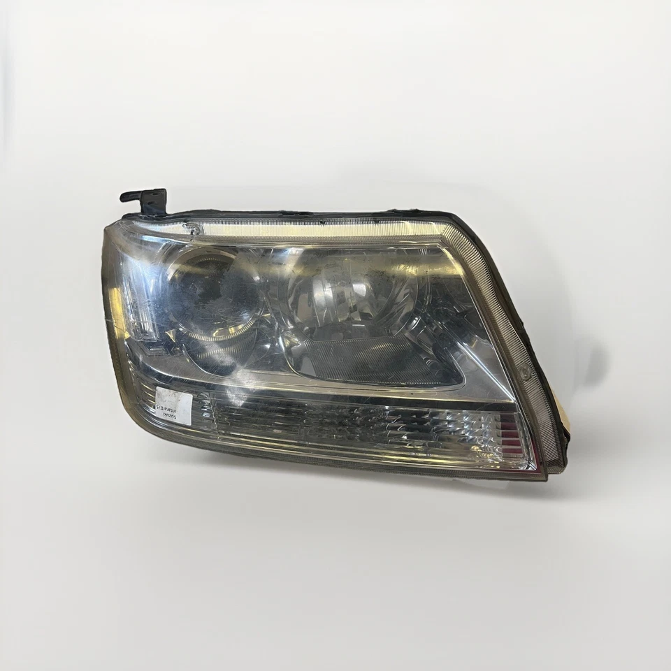 Headlight Right fits Suzuki Grand Vitara 2005-2011 2012 2013 2014 2015 VP2556P - Image 1 of 1
