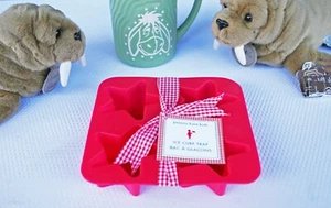 BANDEJA DE CUBITOS DE HIELO POTTERY BARN KIDS STAR -NUEVA CON ETIQUETAS- SERÁS UNA ESTRELLA CUANDO SIRVAS ESTOS - Imagen 1 de 7
