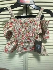 Vince Camuto 2 piece Floral Cold Shoulder Smocked Top & Shorts Size 4 kids - Picture 1 of 5