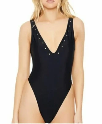 Traje de baño Forever 21 para mujer negro con tachuelas de una pieza descarado talla pequeña nuevo con etiquetas  Foto 1 de 4