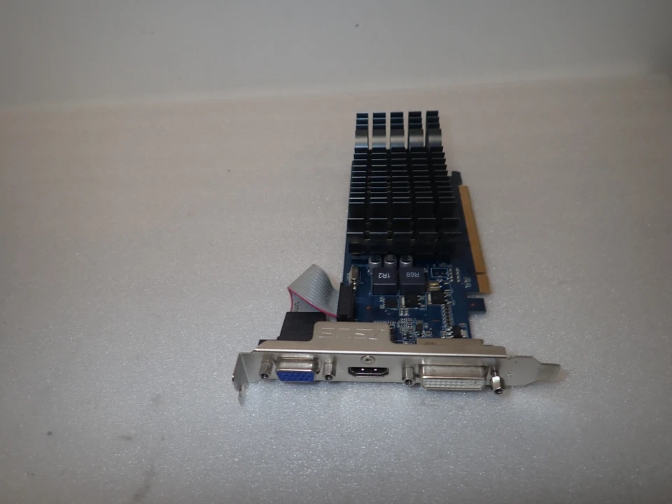 ASUS NVIDIA GeForce GT 210 1GB DDR3 PCIe Video Card EN210 SILENT/DI/1GD3/V2(LP) - Image 1 of 1