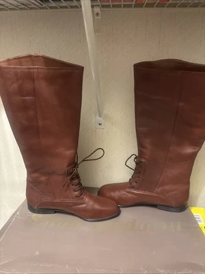 Bota de montar Newport News marrón con cordones talla 7B para mujer nueva en caja Foto 1 de 4