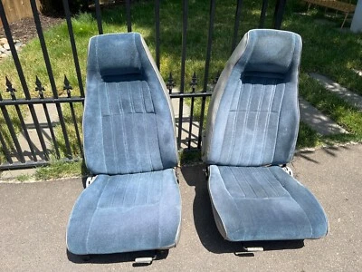 Datsun 280Z 1979 juego de asientos de pasajero y conductor Foto 1 de 4