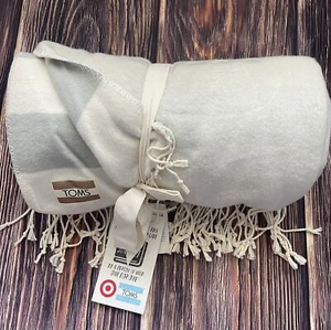 TOMS (+Target) Blanket Throw  Gray Beige NEW 50” x 60” Acrylic Fringe Throw - Picture 1 of 6