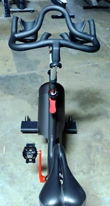 Matrix IC3 Upright Exercise Indoor Exercise Aerobic Cycle Bike - Picture 1 of 6